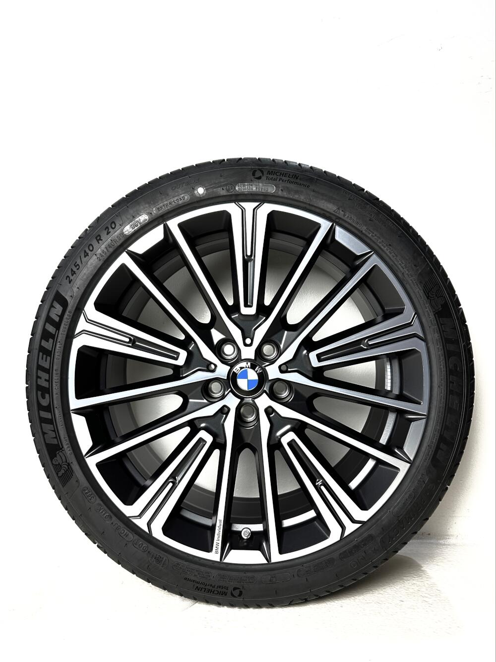 Original BMW U11 Sommerreifen 869i – BARTH-Originalteile.de